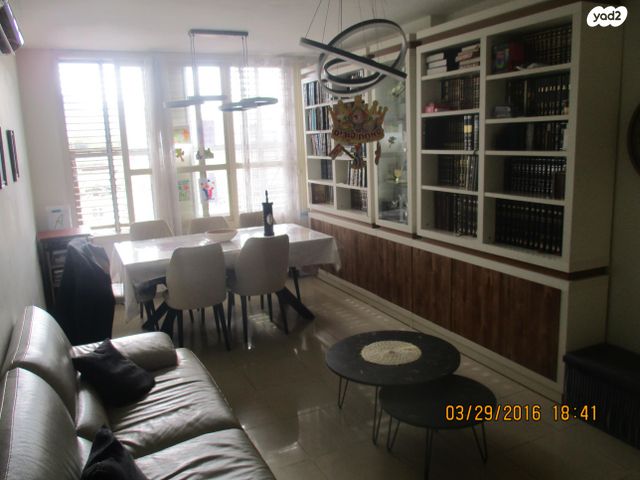 ד"ר נתן בירנבוים 7