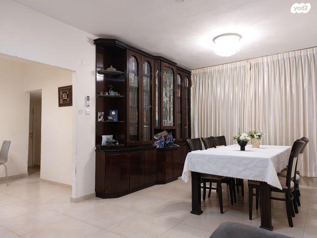 הרב אברהם יצחק הכהן קוק 33