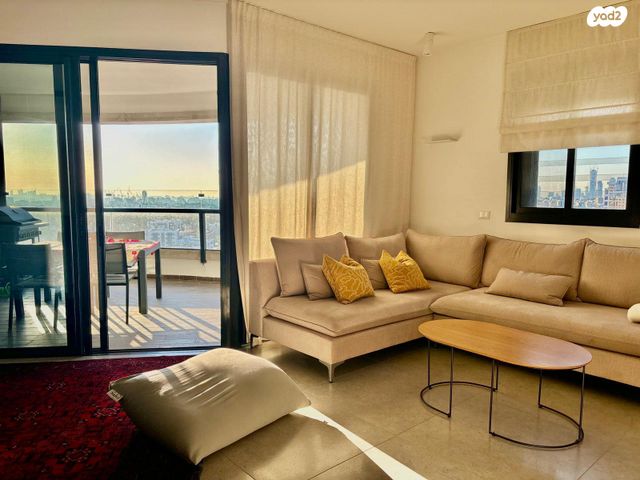 יצחק נבון 21