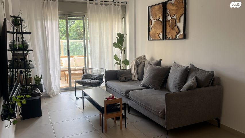 שמואל הנגיד 14