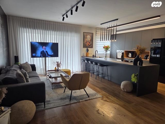 פרופ' אפרים קציר 5