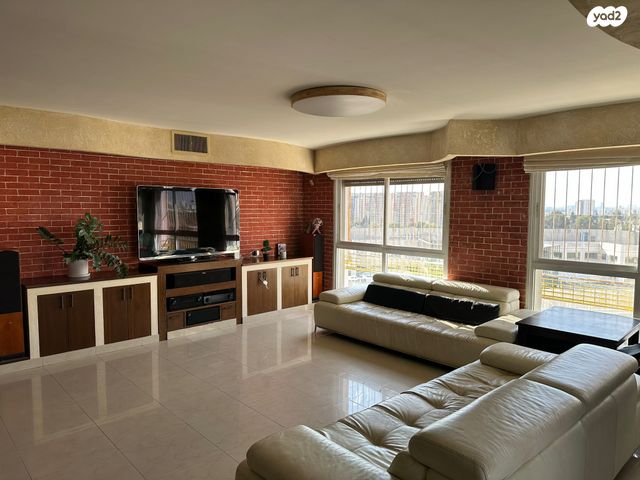 דרך משה דיין 6