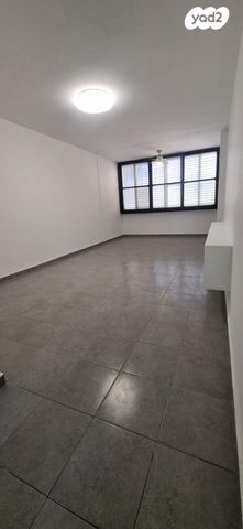 אברהם קריניצי 22