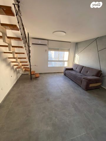 שדרות מיכה רייסר 8