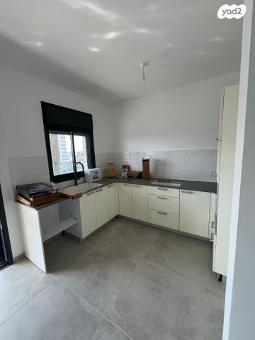 שדרות כרמי גת 14