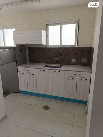 יוסף אהרונוביץ' 61