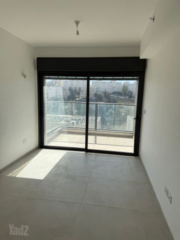 דירה למכירה בירושלים (תיווך) — 4