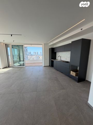 ארלוזורוב 82