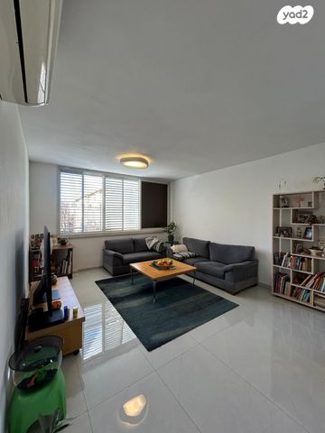 מודעת נכס, השדה 7, רמז, מערב ותיק, ראשון לציון