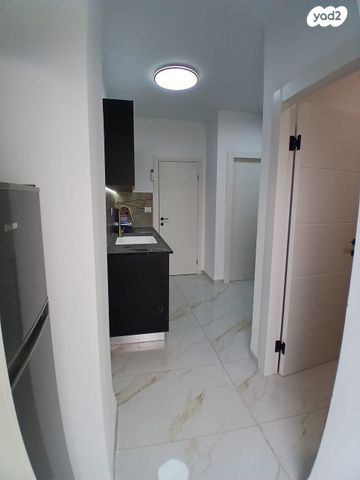 מודעת נכס, קרית אתא