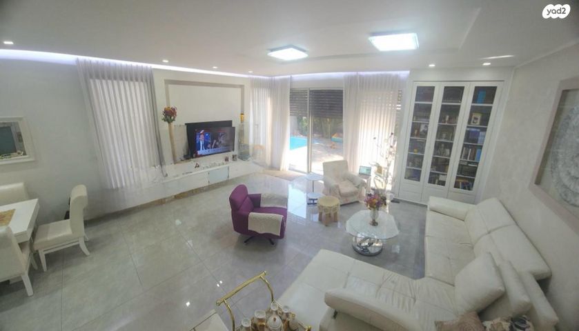 טיילת חתני פרס נובל 