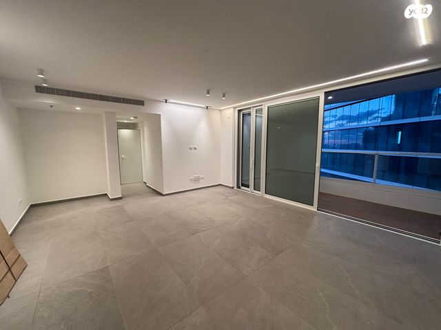 מודעת נכס, ארלוזורוב, שכונת הראשונים, רמת גן