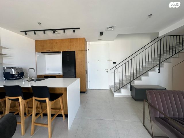 מודעת נכס, תל אביב יפו