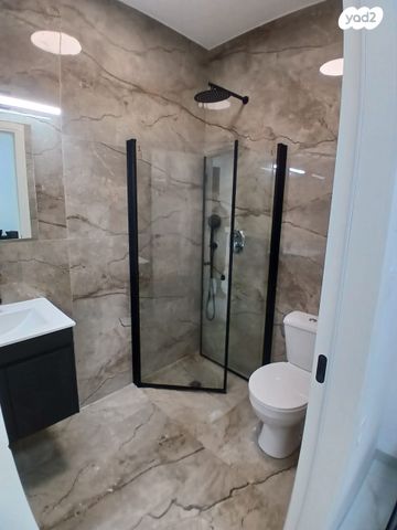 יחידת דיור, מרכז העיר, קרית אתא