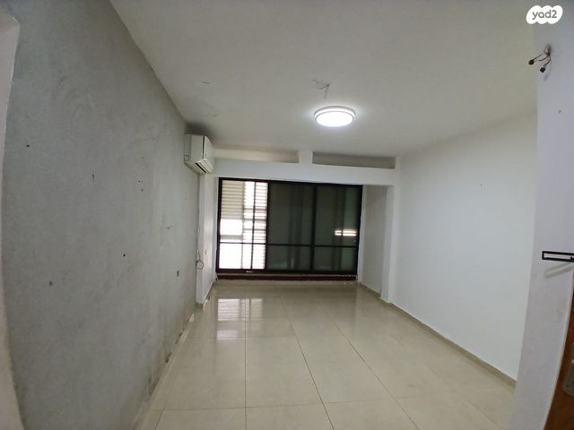 דירה, קרית אתא