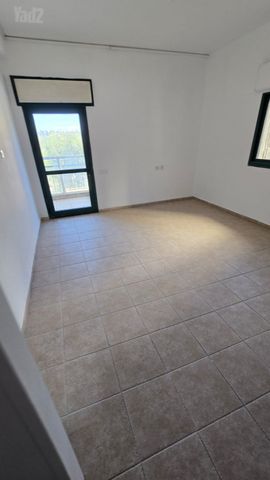 בניין מגורים להשכרה בירושלים (תיווך) — 4