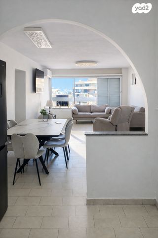 מודעת נכס, יהושע רבינוביץ, בן גוריון, חולון