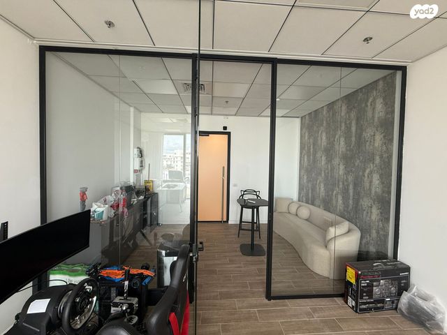 משרדים, נס ציונה