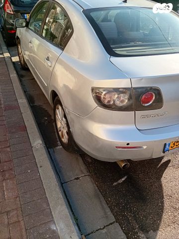 מודעת רכב מאזדה 3