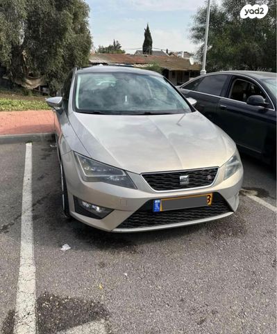 מודעת רכב סיאט לאון