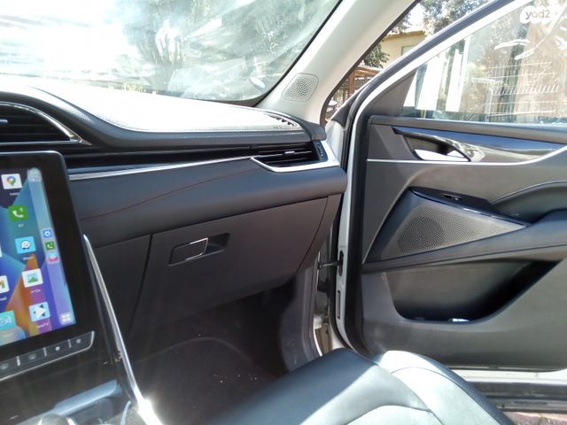 מודעת רכב מקסוס איוניק 6