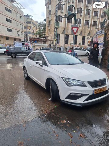 מודעת רכב סיאט לאון