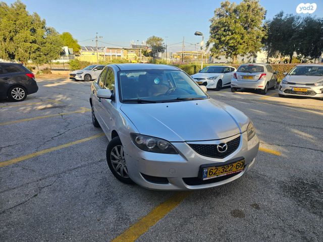 מודעת רכב מאזדה 3
