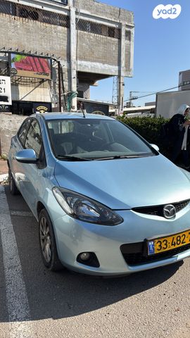 מודעת רכב מאזדה 2