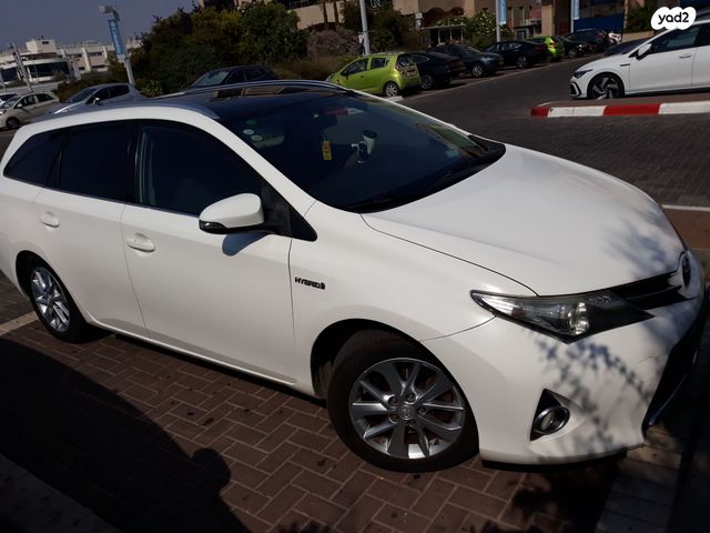 מודעת רכב טויוטה אוריס