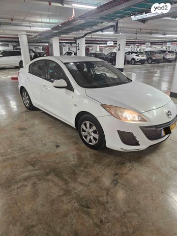 מודעת רכב מאזדה 3