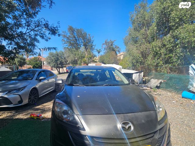 מודעת רכב מאזדה 3