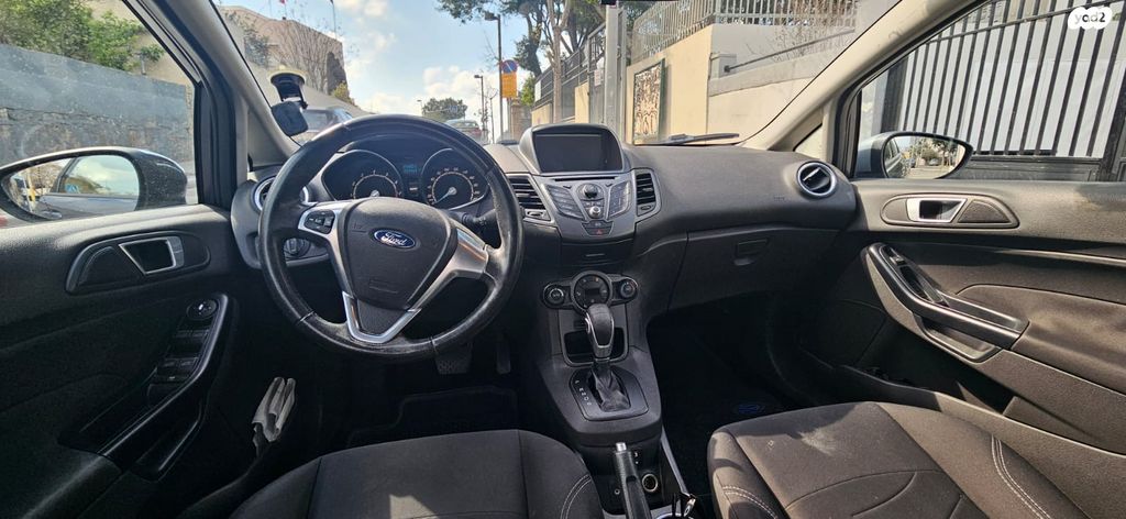 מודעת רכב פורד פיאסטה