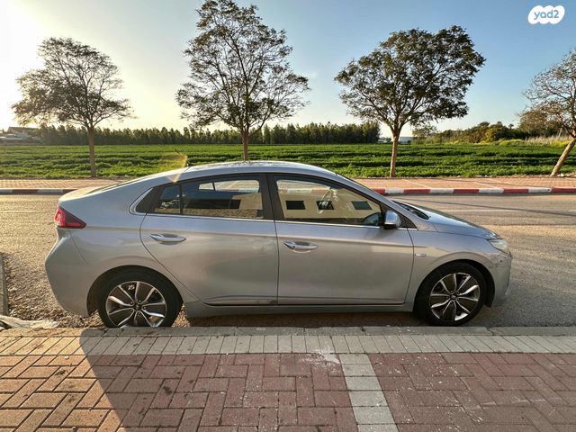 מודעת רכב יונדאי איוניק