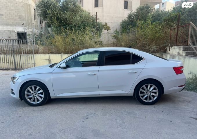 מודעת רכב סקודה סופרב