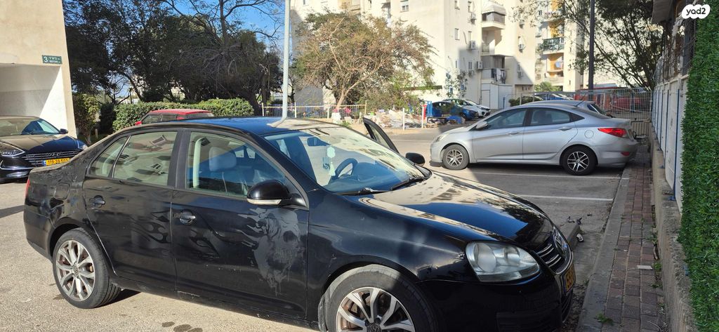 מודעת רכב פולקסווגן ג'טה 