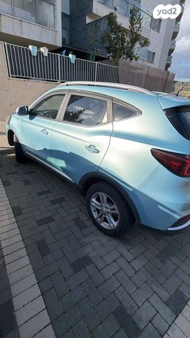 מודעת רכב אם ג'י ZS