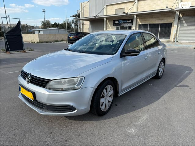 מודעת רכב פולקסווגן ג'טה 