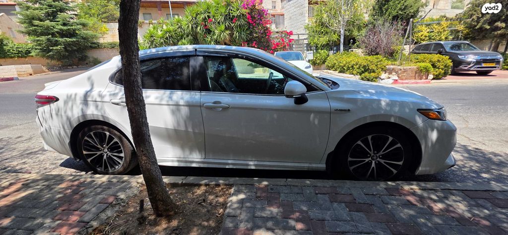 מודעת רכב טויוטה קאמרי