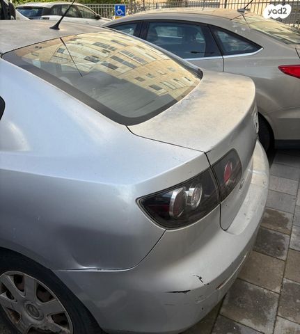 מודעת רכב מאזדה 3