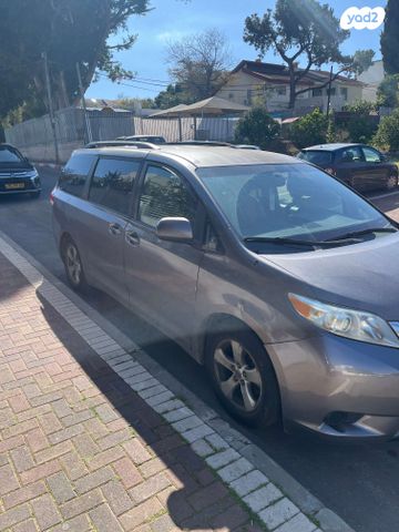 מודעת רכב טויוטה סיינה