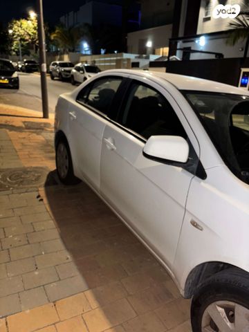 מודעת רכב מיצובישי לנסר