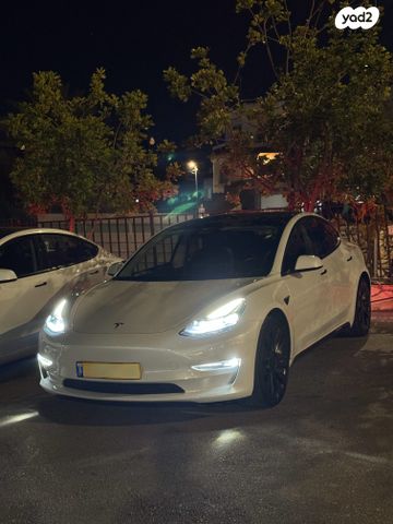 מודעת רכב טסלה מודל 3