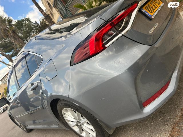 מודעת רכב טויוטה קורולה