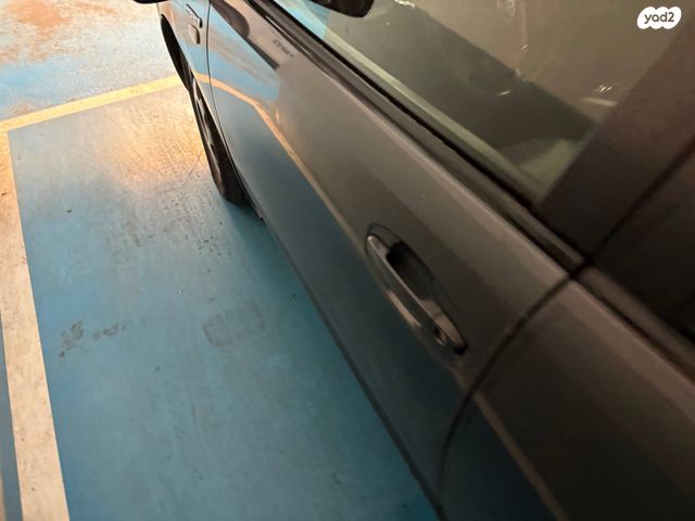 מודעת רכב טויוטה פריוס