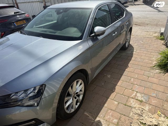 מודעת רכב סקודה סופרב