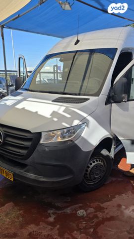 מודעת רכב מרצדס-בנץ ספרינטר