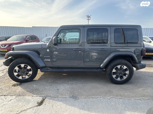 מודעת רכב ג'יפ רנגלר