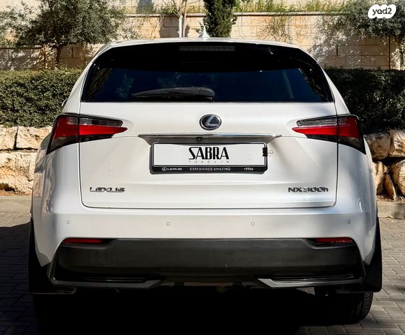 מודעת רכב לקסוס NX 1