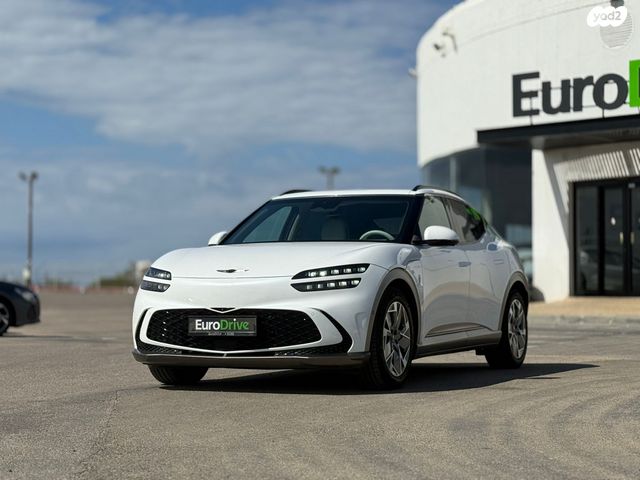 מודעת רכב ג'נסיס GV60