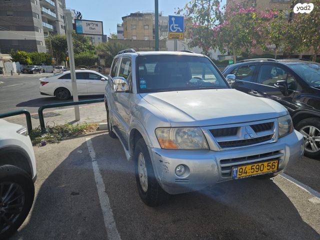 מודעת רכב מיצובישי פג'רו